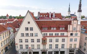 Old Town - Hall Square Apartment